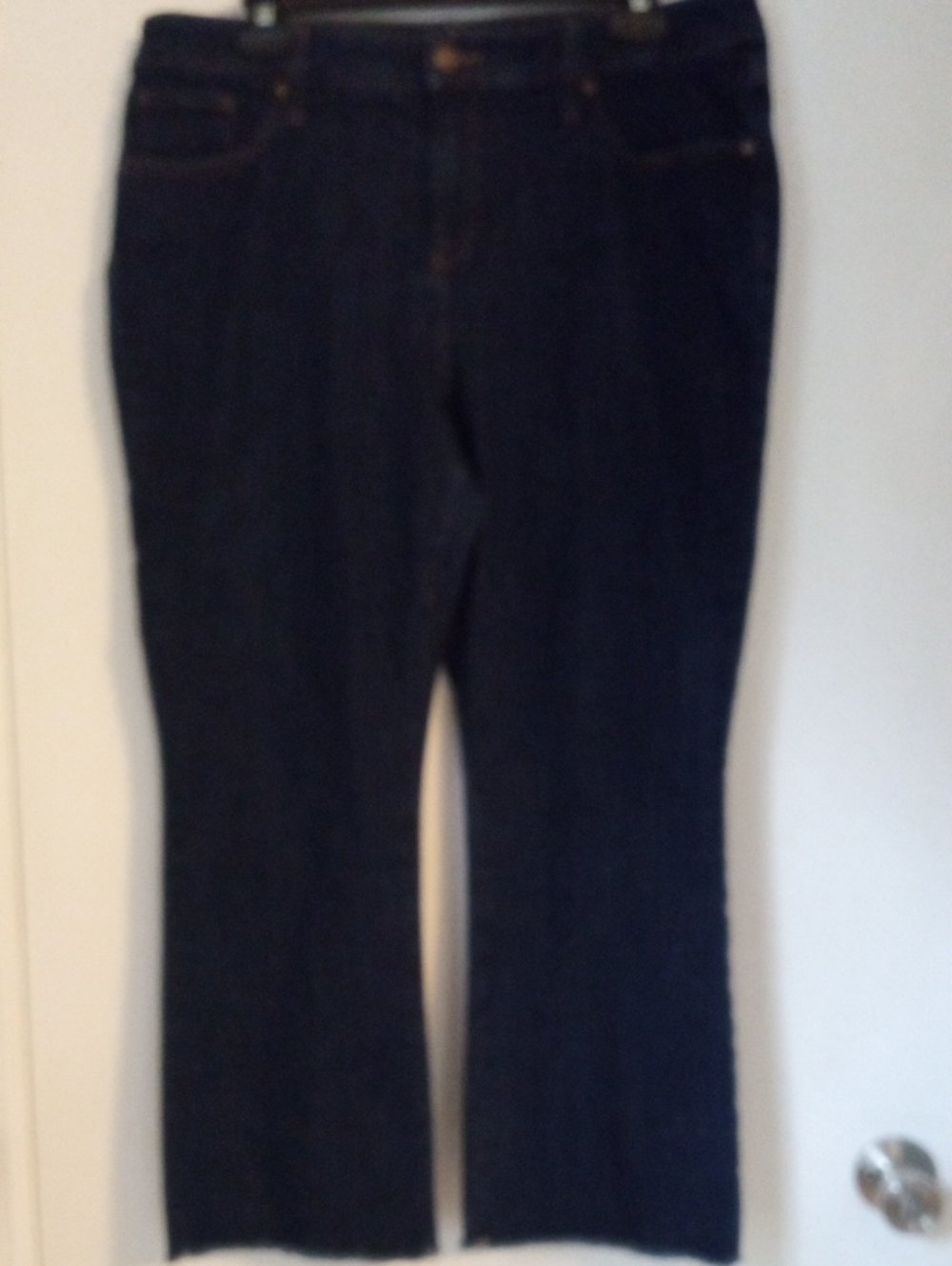 Chicos So Slimming Girlfriend Kick Flare Frayed Hem Crop Jeans
